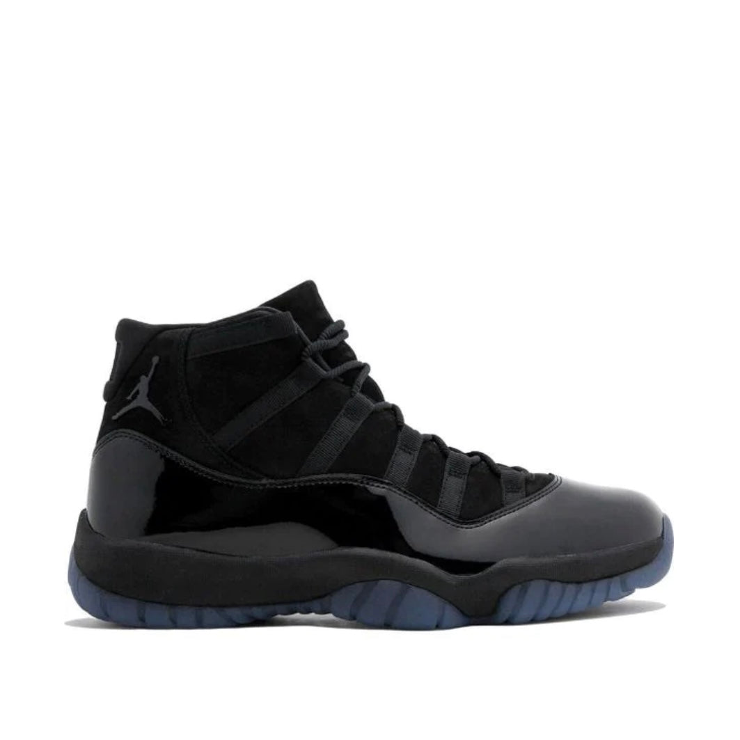 JORDAN 11 ALL BLACK