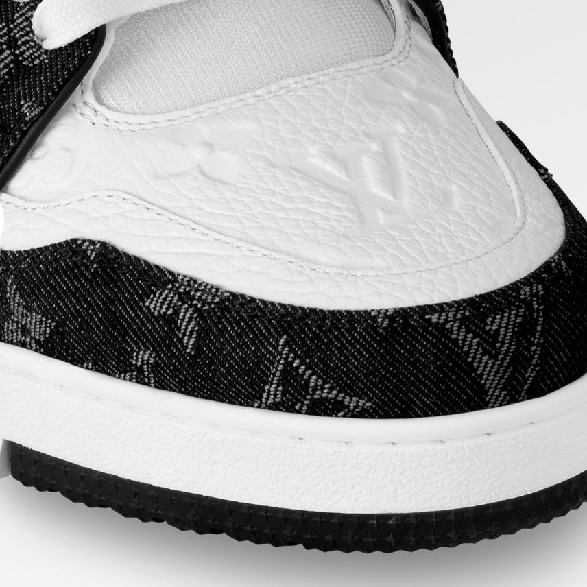 Lv Trainers Black and White